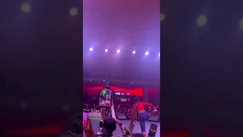 Moment davido gave a fan his shoes and 2million Naira at #InfinixVipConcert last night