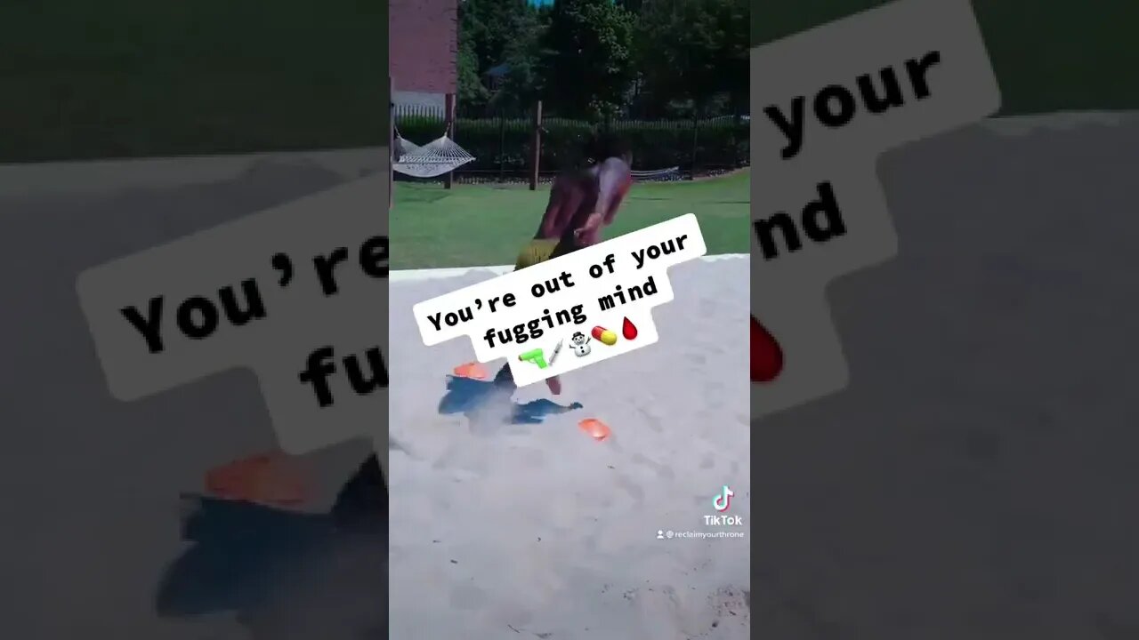 Build the wall 👑 🇺🇸