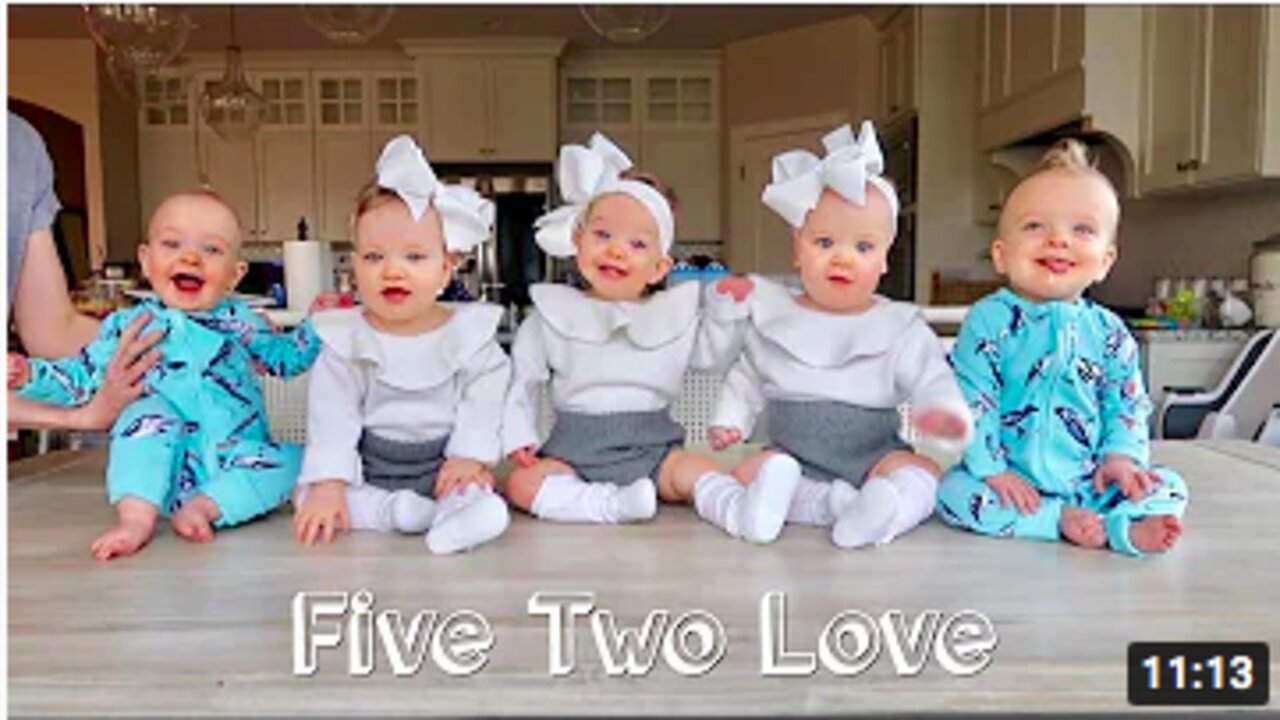 5 BABIES Holding Bottles!