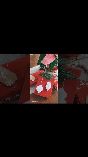 Unique Christmas wrapping paper idea. #shorts #giftwrappingtechniques #wrappinghack #giftwrapping