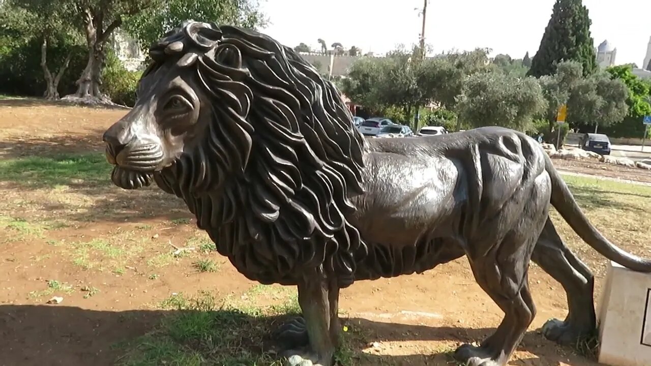 Lion of Judah statue in Jerusalem - Walk With Me, Steve Martin - great sculpture by Max Greiner, Jr.