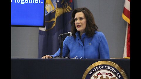 Whitmer taking more heat after photo emerges of her at crowded table in restaurant