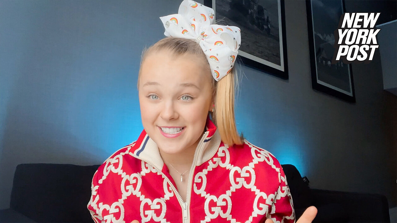 JoJo Siwa begs producers to pull hetero kiss from upcoming film
