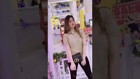 girl in mall #shorts #youtubeshorts #viral #subscribe