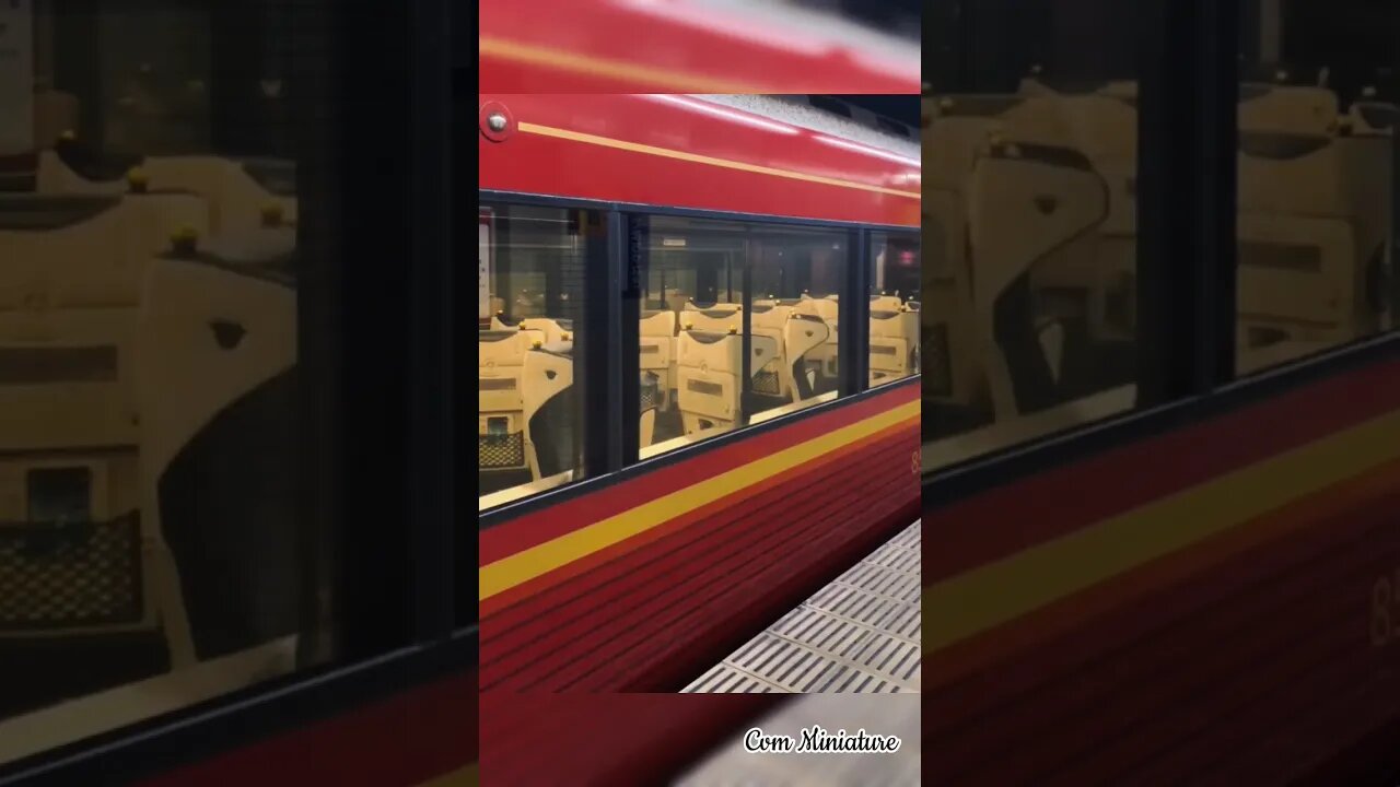AUTOMATIC CHANGING SEAT || #short #shorts #train #kereta #locomotive #railway #japan #travel ||