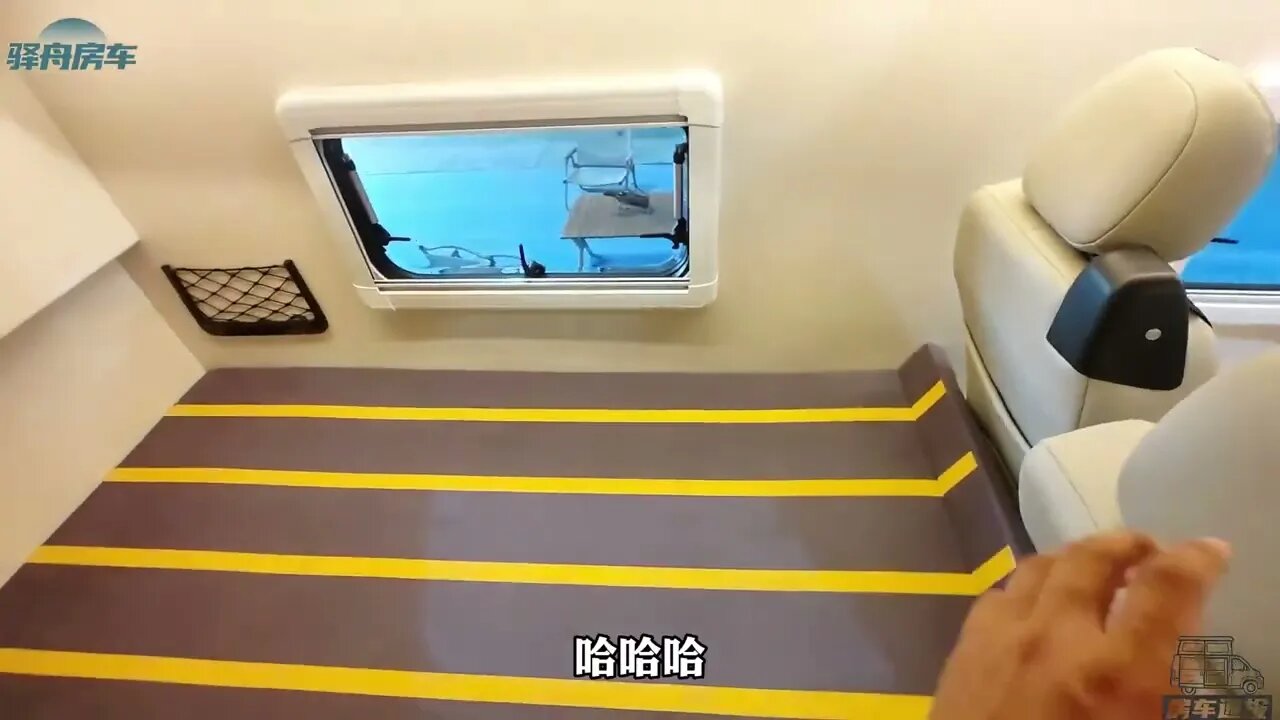 创新的额头升顶房车,小额头也能有大床体验,轻量化铝车身更安全@868房車速報RV Express