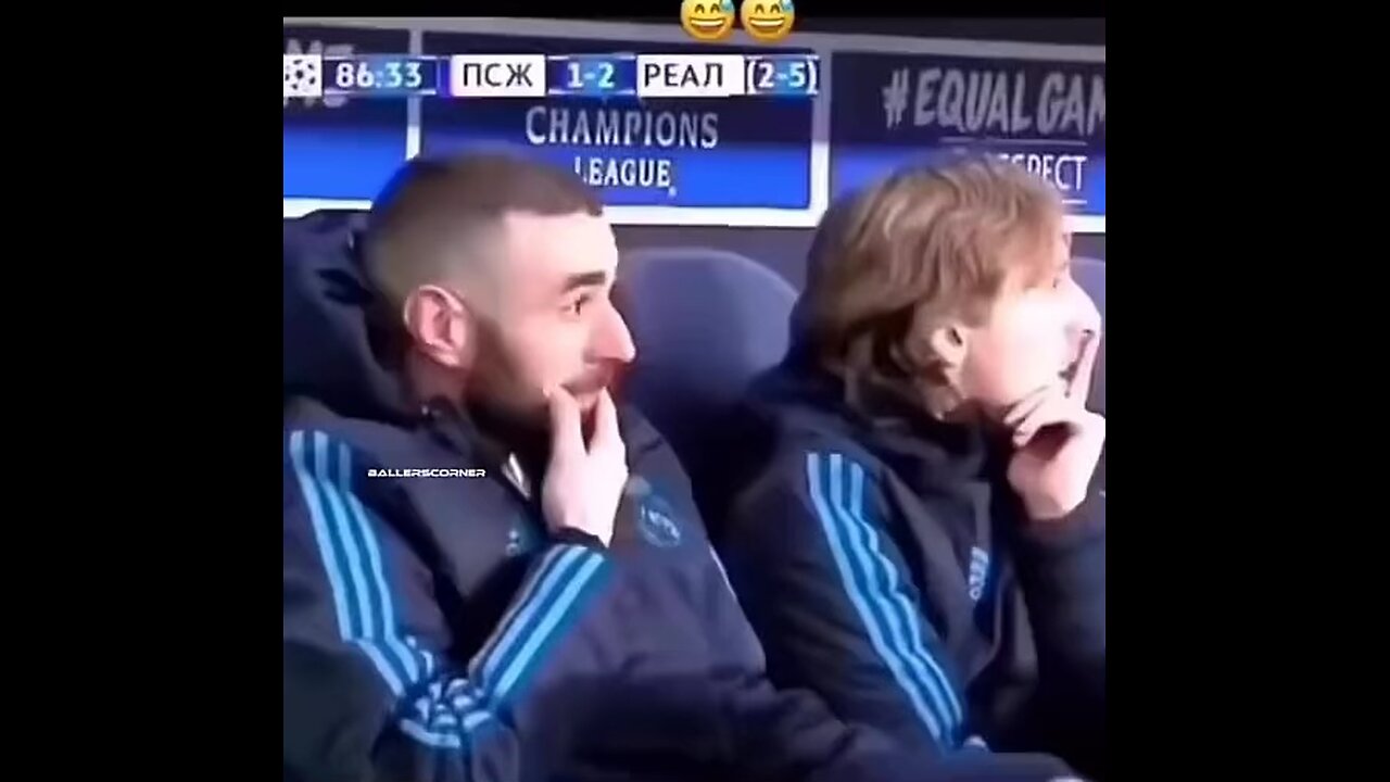 Benzema trolling modric 😂😂😂😂