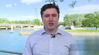 Fox Valley will pack the streets to honor fallen veterans.