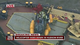Helicopter goes down in Hudson River