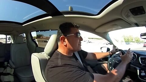 2017 Chrysler Pacifica Review - 360 degree virtual reality using Ricoh Theta S