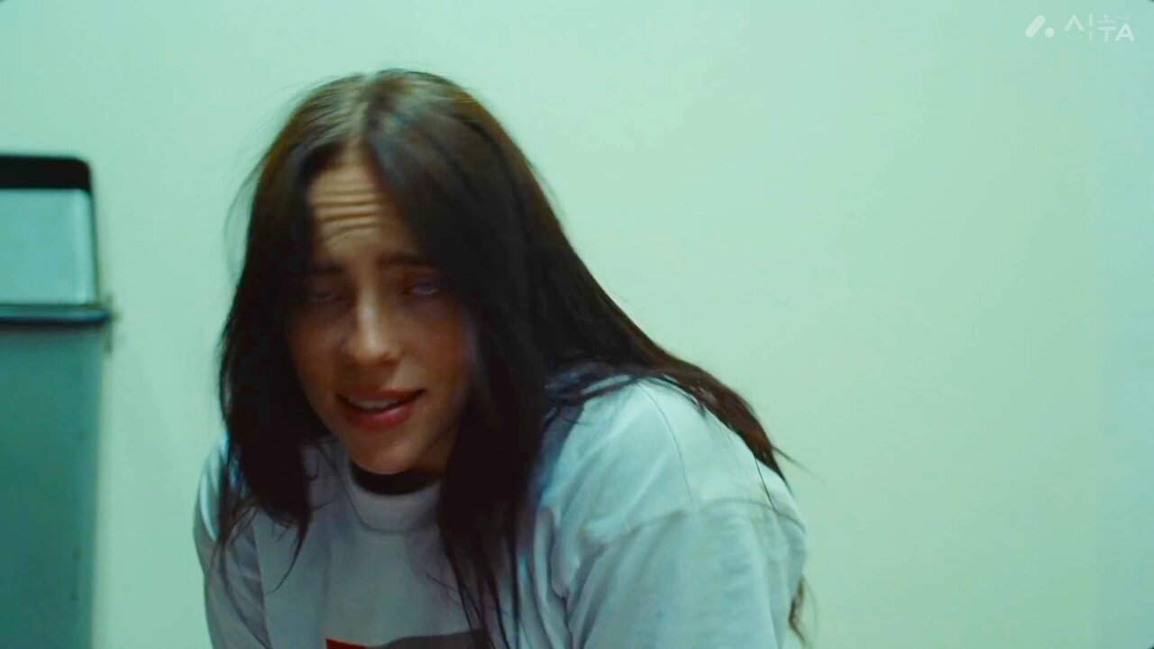 Billie Eilish - BIRDS OF A FEATHER (Official Music Video)