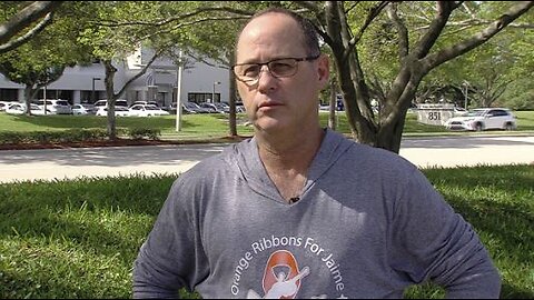 Father of Parkland shooting victim speaks out about SOTU removal and White House gathering