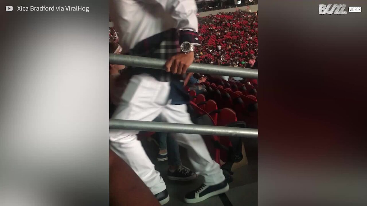 Ragazzino al concerto di Beyoncé balla come la diva