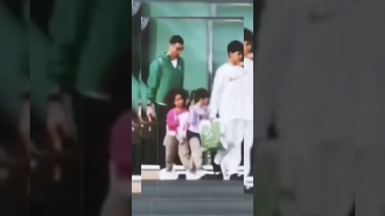 Ronaldo dan keluarga sudah kembali👨👩👧👦#shorts