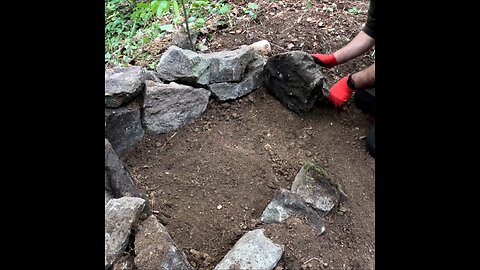 Building a Useful, Warm and Camouflage Bunker for Emergencies