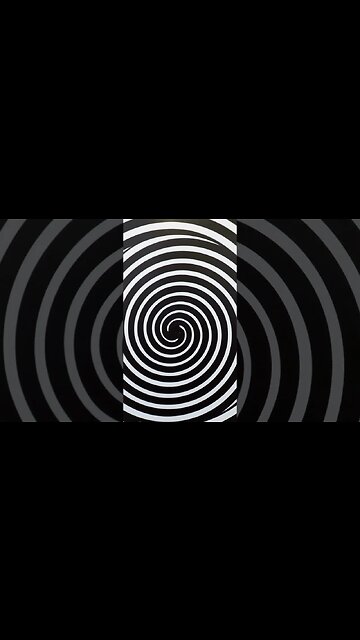 This optical illusion will make you see things differently #shorts #opticalillusion #illusion