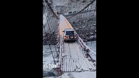 CROSSING WORLD MOST DANGEROUS BRIDGE🌐🚙🚧🛻💫