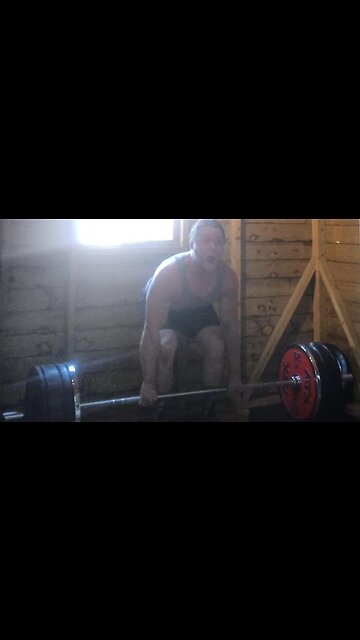 170 Kgs x 2 Paused Deadlift.