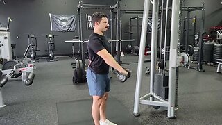 Single Arm Dumbbell Front Raise