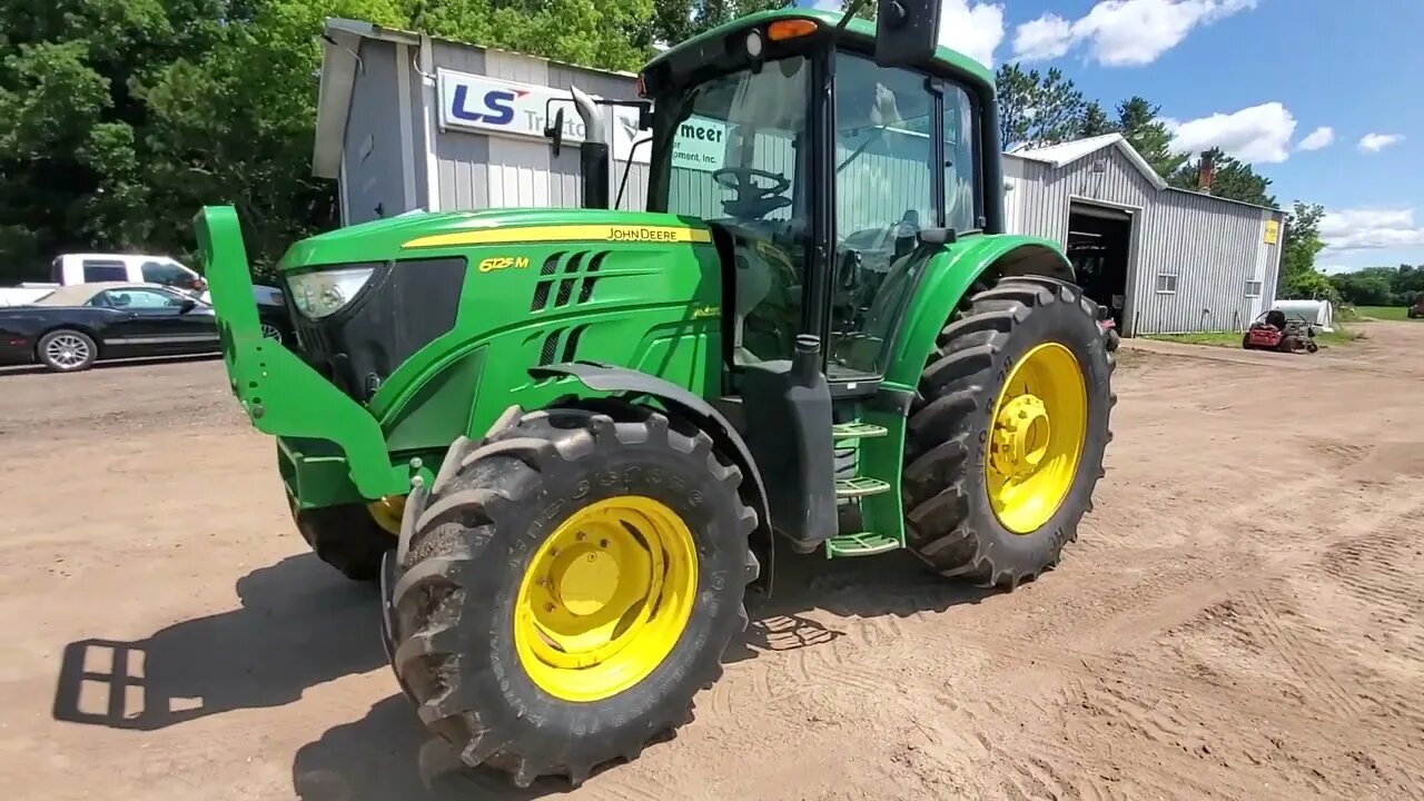 2015 John Deere 6125M Tractor Walk Around