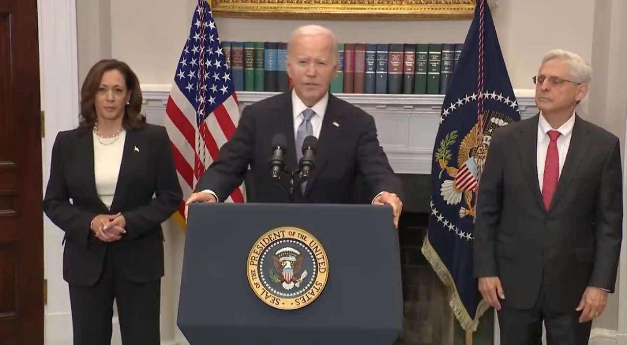 🚨 Breaking News: Biden Refuses Questions, Plans Oval Office Address Tonight