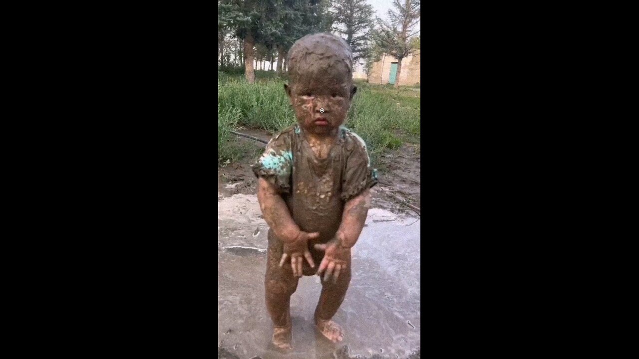 😱The baby play with mud 🔥 #funnyvideos