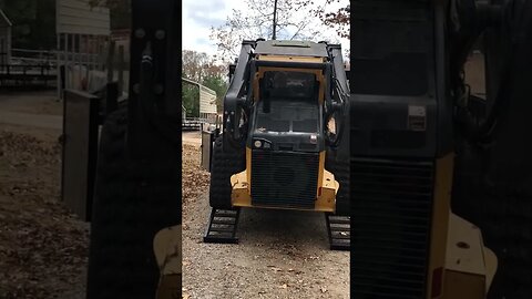 Still getting the hang of backing #skidsteer off trailer!