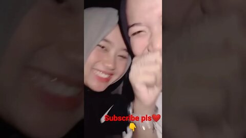 kiss friend so sweet❤️🤣👈#youtubeshorts #shorts