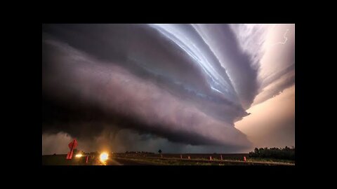 STRANGE SCARY CLOUDS APPEARING OVER THAILAND BEACHES