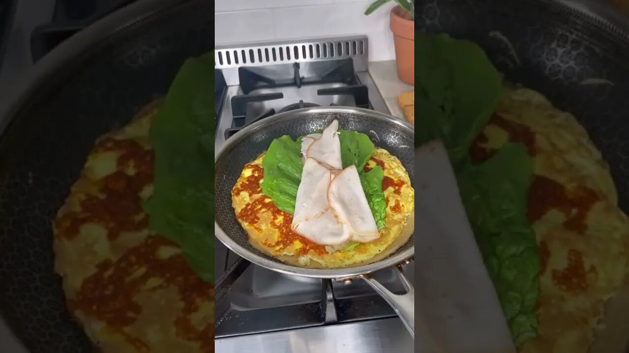 One pan breakfast wrap | FREE Keto Recipe (Link In Description) #Shorts