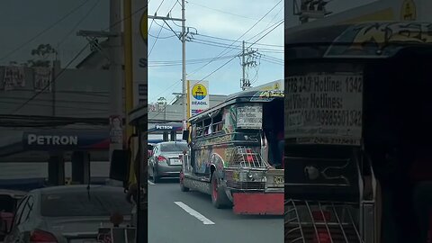 Jeepneys Moving Slowly #shorts #shortvideo #shortsfeed #philippines #travel