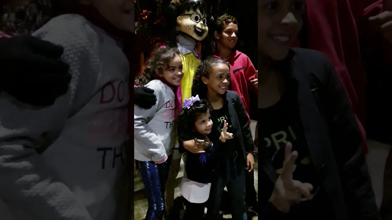 TOP TOP TOP, DANÇANDO FOFÃO, CHAVES, CHIQUINHA E KIKO NA CARRETA DA ALEGRIA TREM BALADA 91