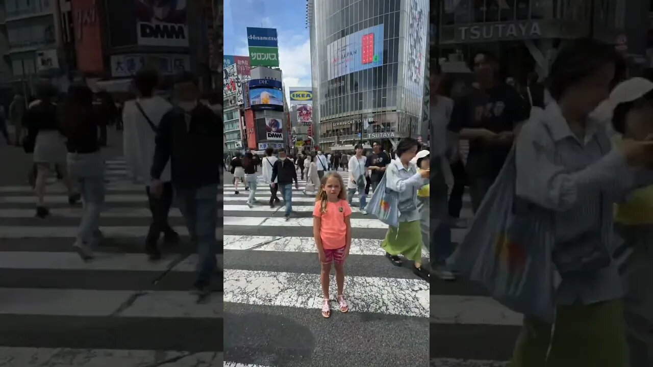 The Busiest Crosswalk in The World 🇯🇵