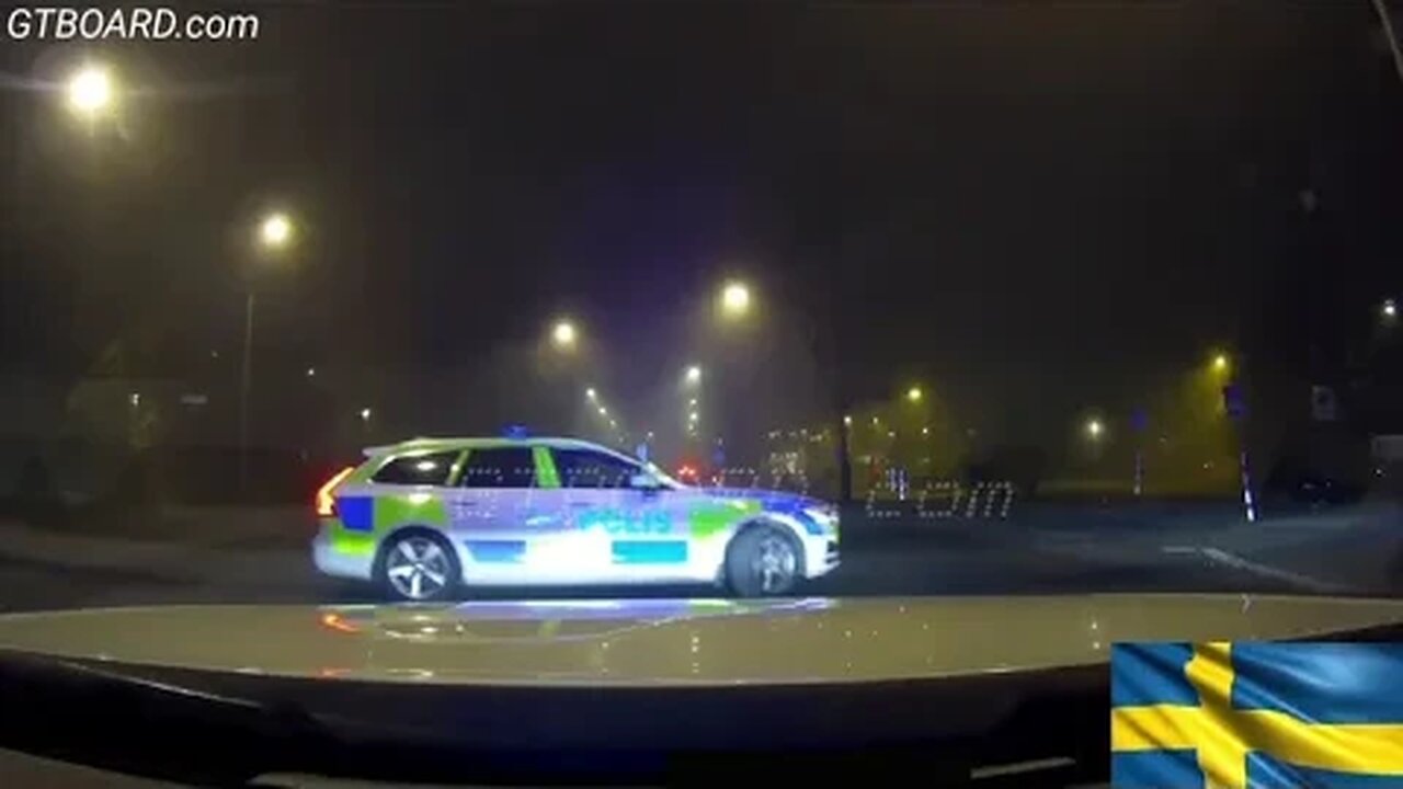 Yamaha YZF-R6 chased down by unmarked police. Zero days in jail!