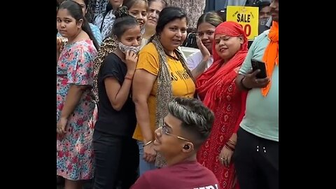 As a re pritam pyaere 😄 funny Dance!!!