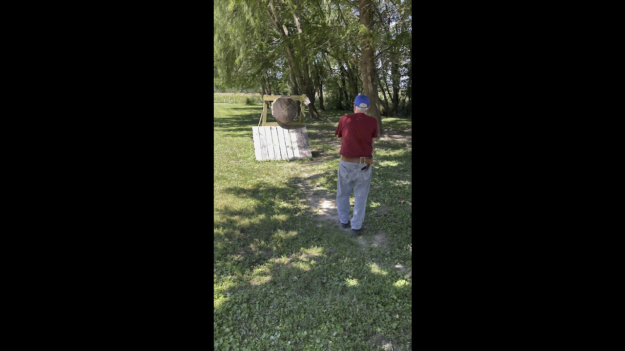 Mike Petersmeyer throwing Hawk