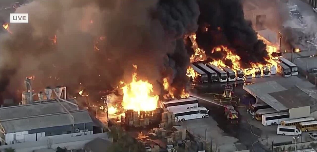 Fire in Compton, California | Breaking news