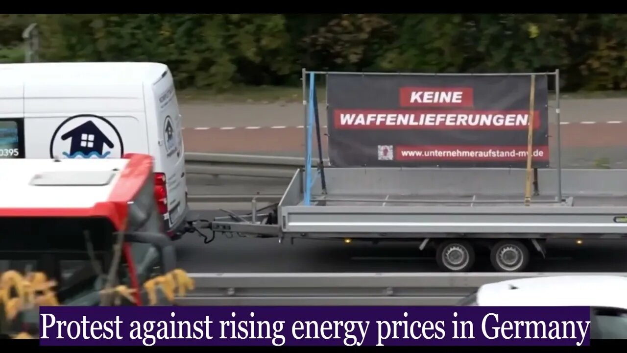 Protest in Germany against the energy policy and rising prices: Gegen Sanktionen & Waffenlieferungen