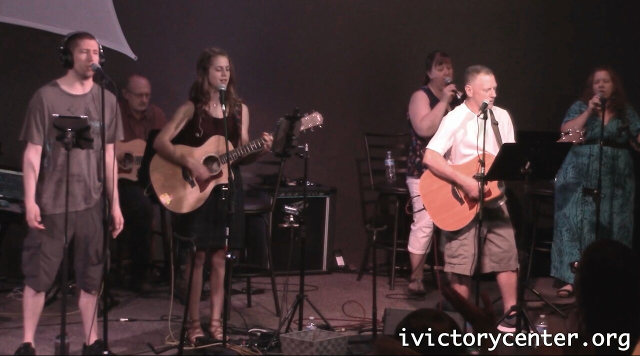 Sunday Victory - 07/11/21 - Praise and Worship