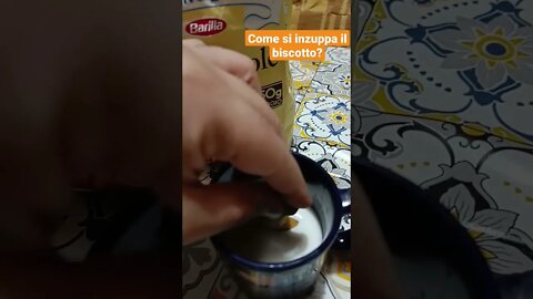 Come si inzuppa il biscotto?