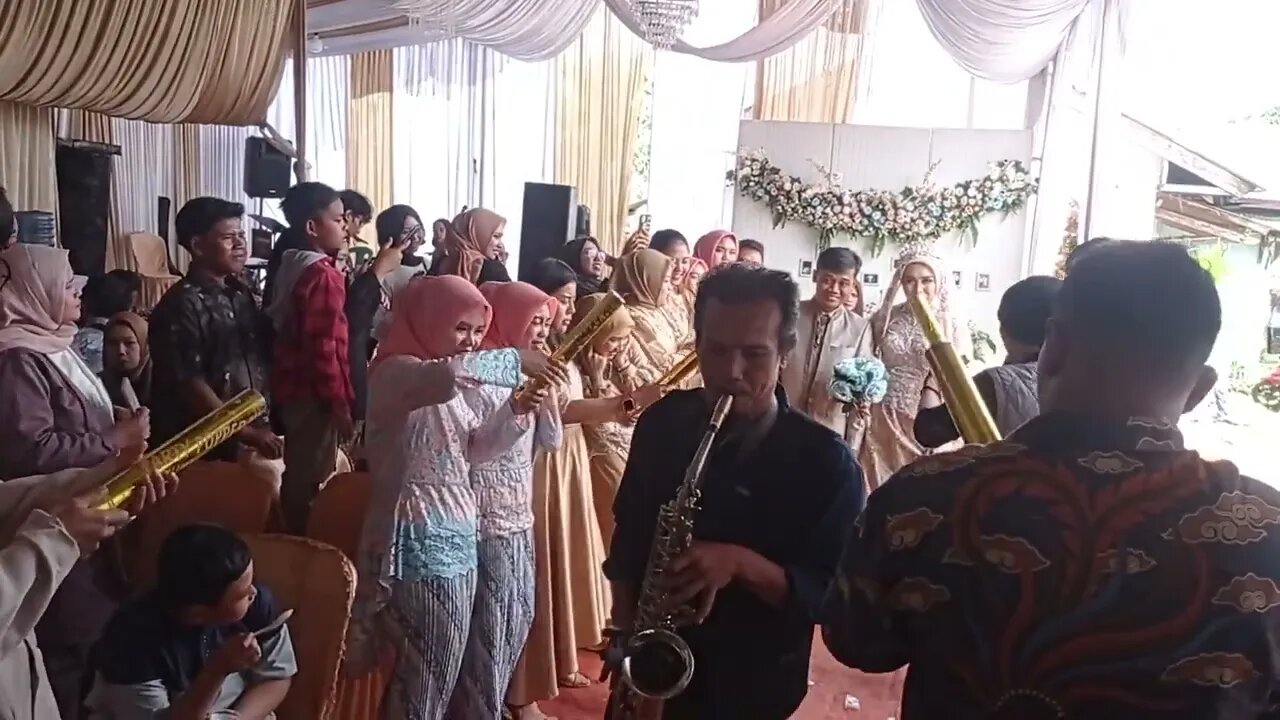 ACARA KIRAB PERNIKAHAN