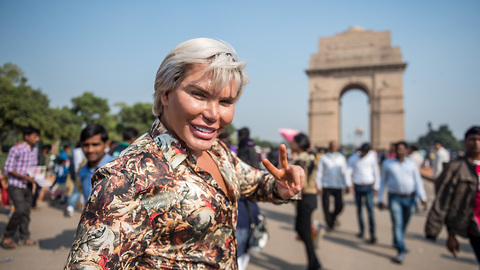 Human Ken Doll Rodrigo Alves Explores Delhi | HOOKED ON THE LOOK