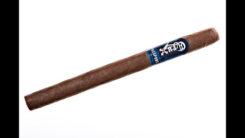 Crux Passport Lancero Cigar Review