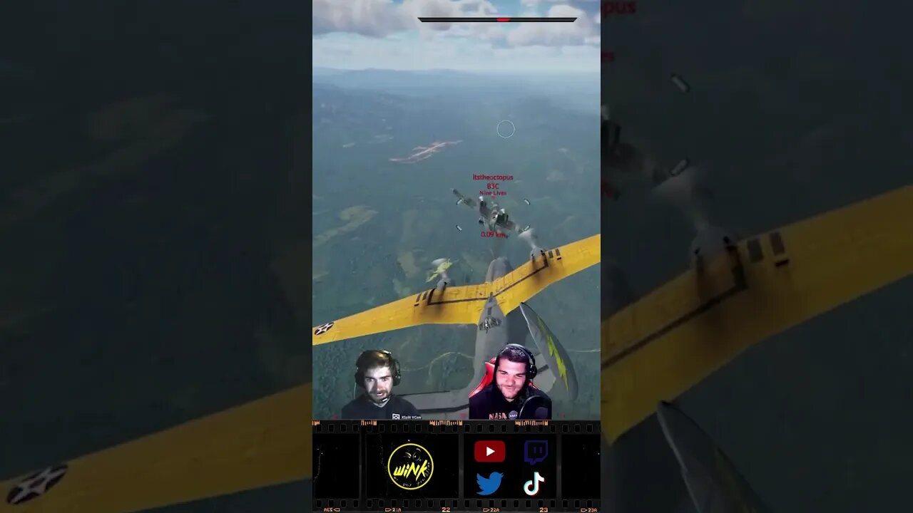 Ever seen a plane perform a suplex before? #shorts #gaming #warthunder