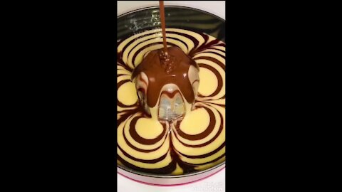 A great way to pour cake batter into the mould