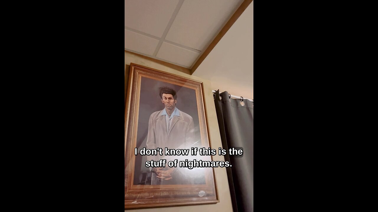 🙌 WWKD (What Would Kramer Do?) #airbnb #bedtime #kramer #weirdairbnb #funny