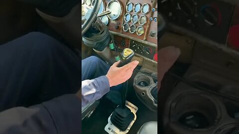 How to drive a 13 speed manual transmission? #shorts #short #youtube