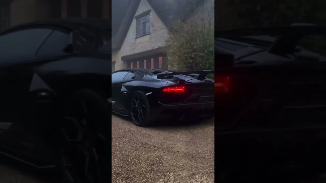 Lamborghini Aventador SVJ Roadster