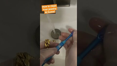 An easy way to clean your jewelry at home! ￼