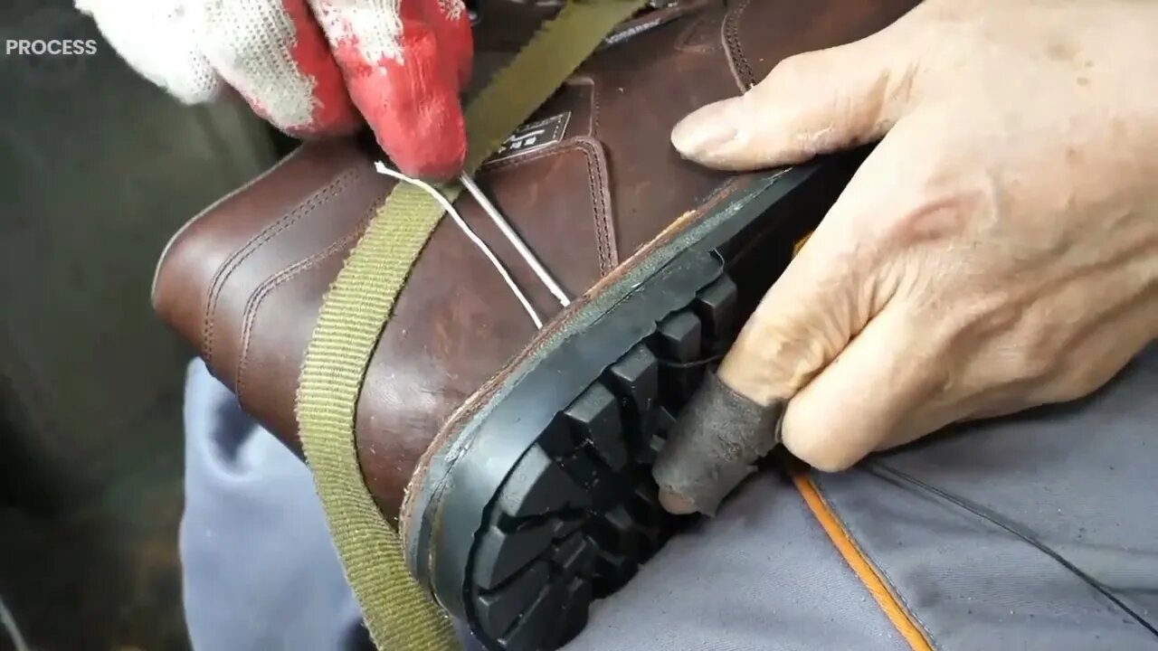 Chelsea Boots Making Process - Craftsman of 50 Year Old Shoe Factory in Korea 2022